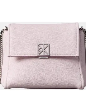 Bolso bandolera logo emblem - Calvin Klein - FashionsVida