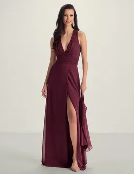 Vestido largo con escote v y abertura lateral - Veneno en la piel - FashionsVida