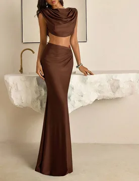 Piezas Falda Maxi Sirena Elegante Marrón de Punto Elástico con Escote Profundo Acolchado Ancho y Decoración de Cuentas Metálicas Cortadas con Lás - Shein - FashionsVida