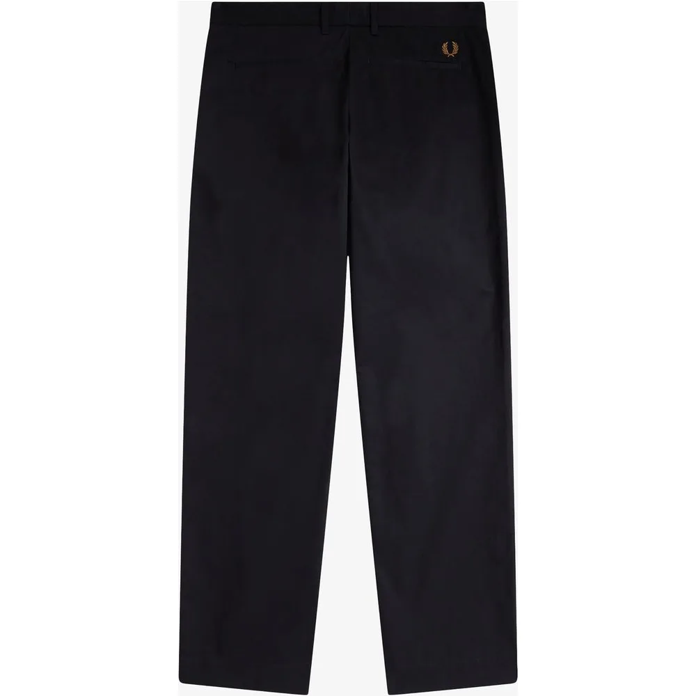 Chino de hombre de corte ajustado en sarga de algodón - Fred Perry - FashionsVida
