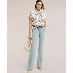 Vaqueros de mujer acampanados push-up de talle alto y cremallera