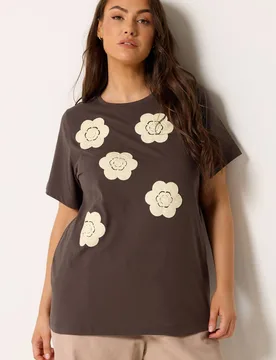 Women's Daisy Applique T-Shirt in Chocolate Size: 18 - Chocolate - Size: 18 - Yours - FashionsVida