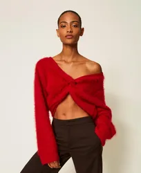 Pull en laine brossée avec naud