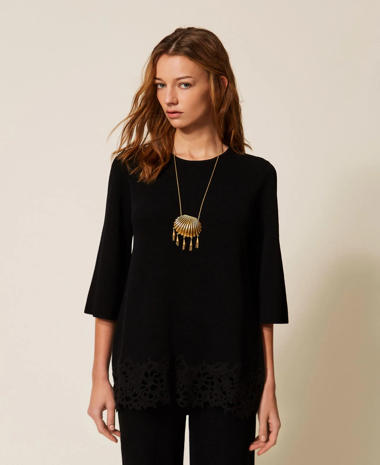 Twinset Maxi pull avec dentelle - TWINSET - FashionsVida