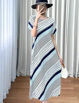 Autumn new high-end pleated versatile fashionable simple printed loose plus size short sleeved dress for women - Aliexpress - FashionsVida