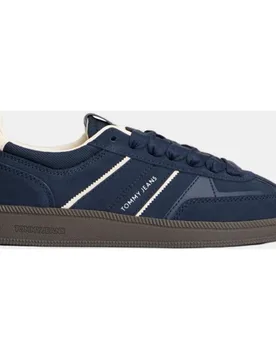 Tenis de plataforma en piel brillante con estilo moderno - Tommy Hilfiger - FashionsVida