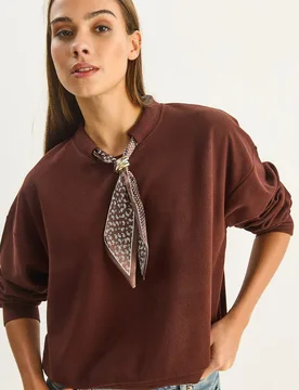 Womens Crew Neck Ribbed Sweatshirt With Scarf Accessory Detail - Mocha - Size Medium - Bianco Lucci - FashionsVida