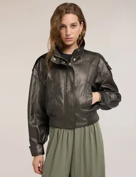 Chaqueta de mujer bomber corta crinkle con cuello alto cuello alto con cierre de cremallera y botones - Motivi - FashionsVida