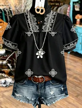 Blusa de mujer talla grande con estampado de lunares, azulejos y flores, escote en V con abertura, plisada, manga corta, estilo bohemio suelto y vinta - Shein - FashionsVida