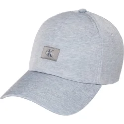 Gorra de hombre con logo engomado