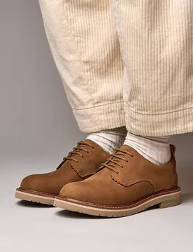 Women's 'Rafflesia' Scalloped-edge leather Derbys in Tan Size: 7 - Tan - Size: 7 - Moshulu - FashionsVida
