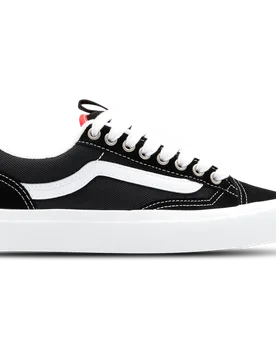 Old Skool Women's Sneakers - White - Size 4.5 - Canvas - White - Size: 4.5 - Vans - FashionsVida