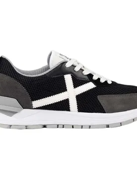 Baskets Versatile 33 Black EU 42 - MUNICH - FashionsVida