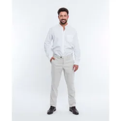 Pantalón chino de hombre regular en claro