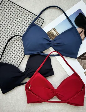 Piezas Sujetador deportivo popular de mujer con tirantes finos y espalda descubierta, sujetador deportivo sin costuras de soporte ligero para fitness, - Shein - FashionsVida