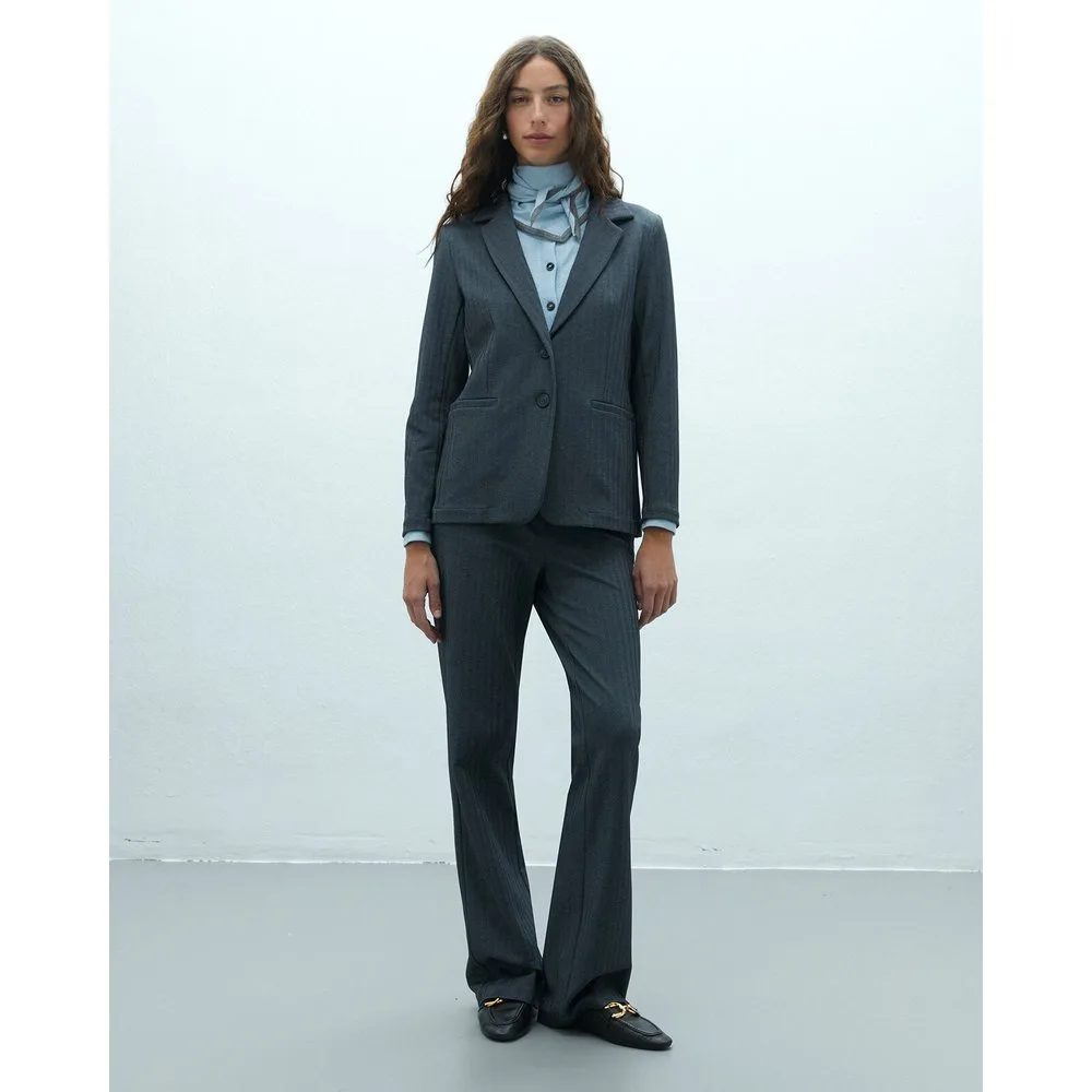 Blazer de mujer en punto espiga - Andam - FashionsVida