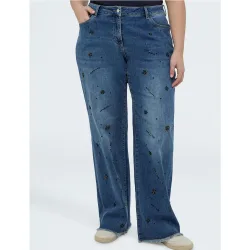 Vaqueros de mujer straight leg con aplicaciones decorativas