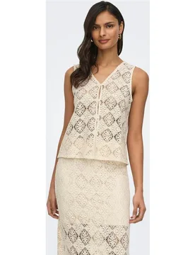 Top de mujer sin mangas con escote pico - JDY - FashionsVida