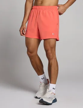 Pantalón corto con tiro de 13 cm Tempo para hombre de MP - coral - XL - MyProtein - FashionsVida