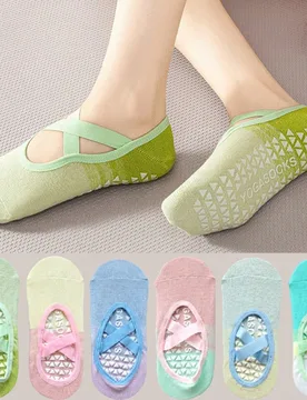 Pares de calcetines de yoga para mujer con color degradado, antideslizantes de silicona, calcetines deportivos tipo barco adecuados para yoga, pilates - Shein - FashionsVida