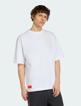 T-SHIRT GRAFICA II RAFFINATA TEAM AUDI REVOLUT F1 L White / Hi-Res Red - Adidas - FashionsVida
