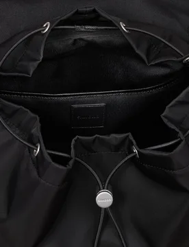 Mochila de hombre nailon con solapa - sandro - FashionsVida