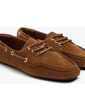 Mocasines planos de mujer 100% piel con cordones decorativos - Parfois - FashionsVida