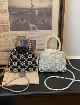Bolso de perlas huecas premium estilo francés para mujer 2026, nueva moda versátil, bolso de mano con cuentas, bolso de hombro y bandolera para tel? - Shein - FashionsVida
