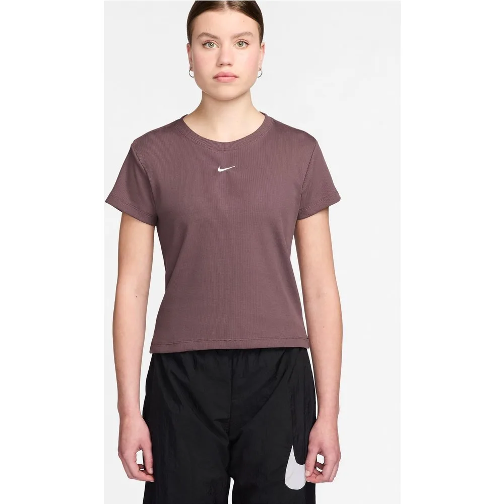 Camiseta de mujer Sportswear - Nike - FashionsVida