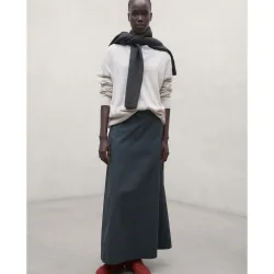 Jersey de mujer de lana con cuello pico aroa