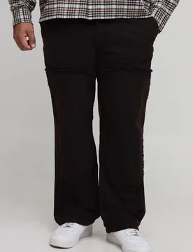 Herren Plus Bleach Wash Relaxed Fit Zimmermann-Hose Black Größe 44 - boohooMAN - FashionsVida