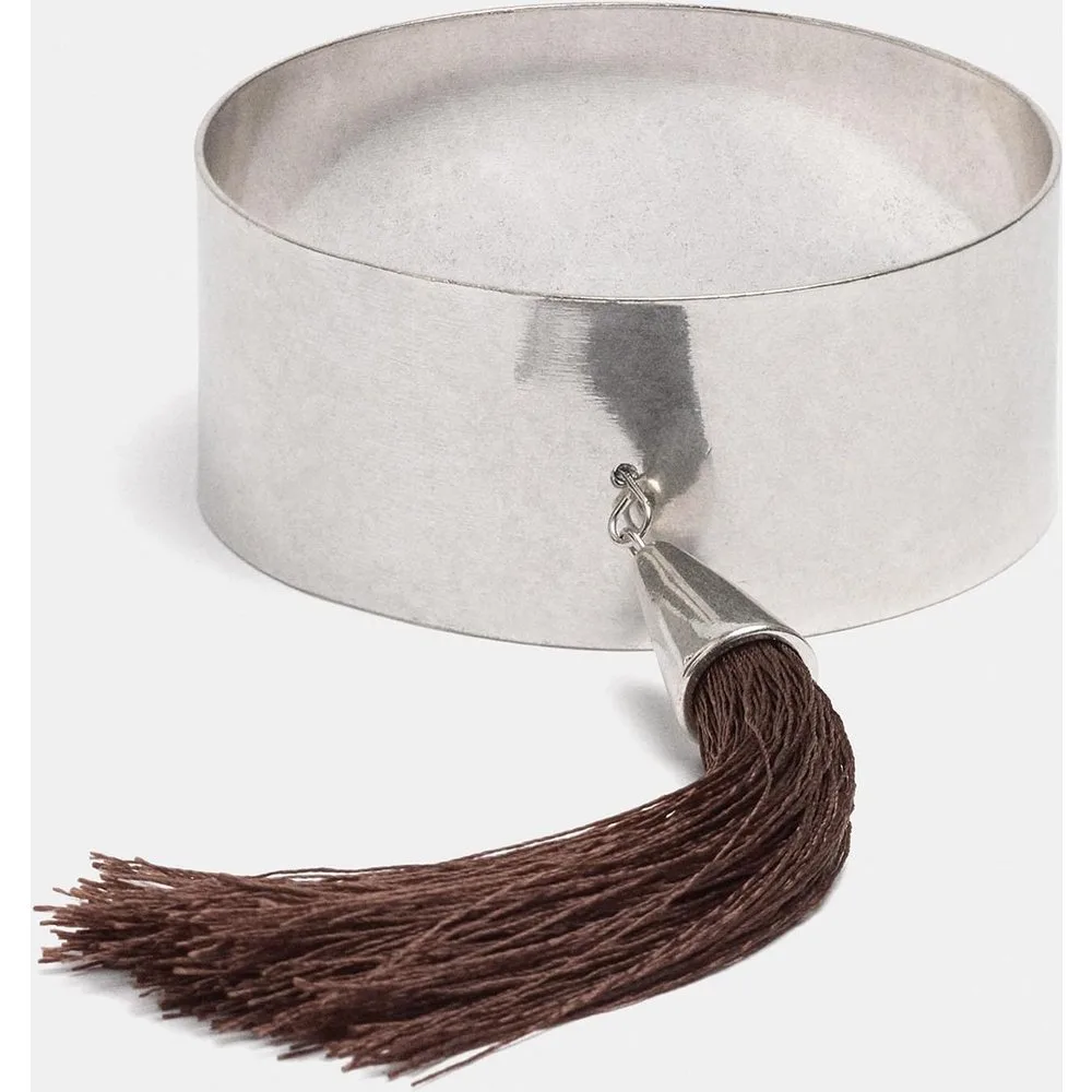 Brazalete con borla decorativa - Parfois - FashionsVida