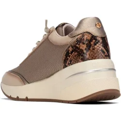 Zapatilla de mujer con cordones
