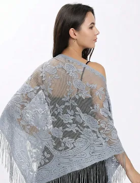 Pieza Chal triangular de encaje para mujer con borlas, adecuado para vestidos de noche y vestidos de novia - Shein - FashionsVida