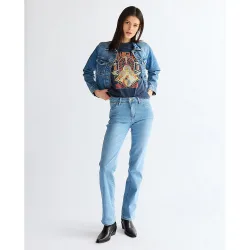 Vaquero campana de mujer de corte campana y cintura regular