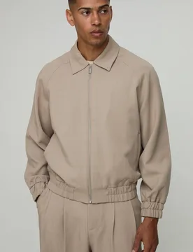 Herren Taillierte Co-Ord Normal Geschnittene Truckerjacke Taupe Größe Medium - boohooMAN - FashionsVida