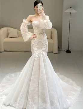 A new fishtail lace light luxury dress with strapless design and style for going out - Aliexpress - FashionsVida