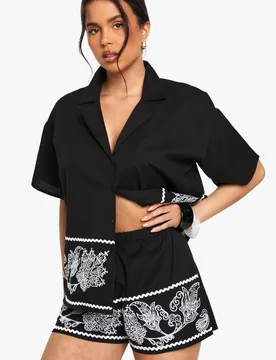 Womens Embroidered Trim Cotton Poplin Shorts - Black - Size 6 Uk - Boohoo - FashionsVida