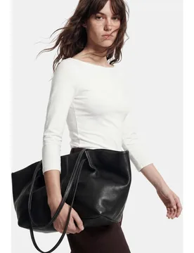 Camiseta de mujer con escote barco y manga francesa - Pieces - FashionsVida