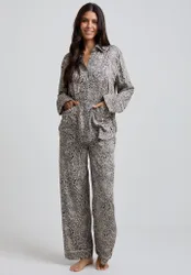 Evie Long Sleeve Hidden Leopard Print Pyjama Set In Cream - S
