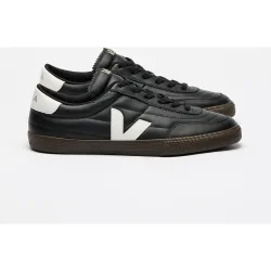Zapatilla de hombre, modelo panenka, de cuero, con cordones