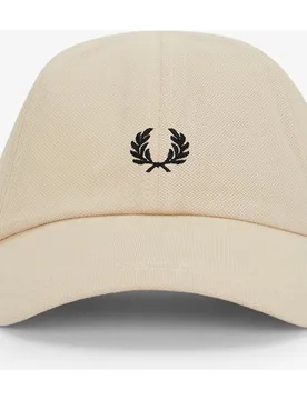 Gorra de hombre clásica de piqué de algodón ajustable - Fred Perry - FashionsVida