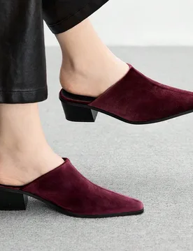 Mules de tacón grueso de punta afilada burdeos, zapatos de tacón alto elegantes y cómodos de estilo vintage para mujer, adecuados para uso casual e - Shein - FashionsVida