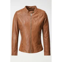 Chaqueta de cuero de mujer