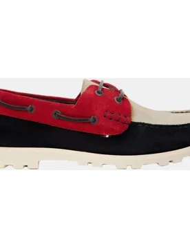 Náuticos de hombre en blanco, y rojo de - Tommy Hilfiger - FashionsVida