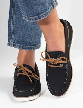 Leather Boat Shoes Navy female - Jones Bootmaker - FashionsVida