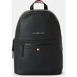 Mochila en con bolsillo frontal y logo