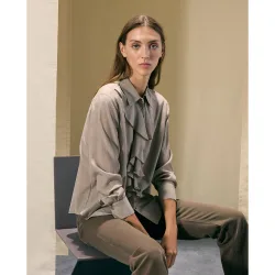 Blusa de manga larga con volante