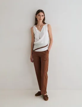 Pantalón de mujer recto confeccionado en popelín de algodón - Yerse - FashionsVida