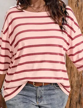 Camiseta de talla grande para mujer, casual, tradicional, minimalista, con estampado floral pequeño, hombros caídos, adecuada para vacaciones de ver - Shein - FashionsVida